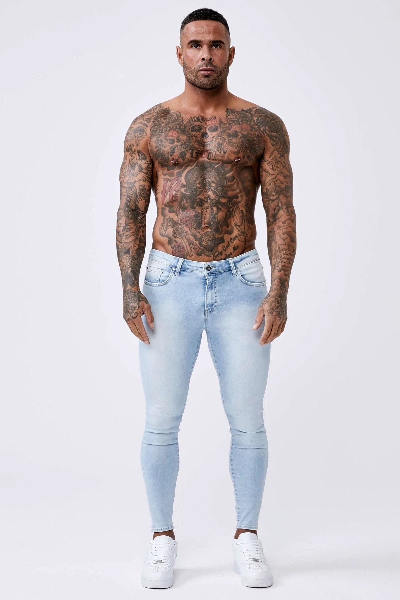 PALE BLUE WASH - SPRAY-ON JEANS