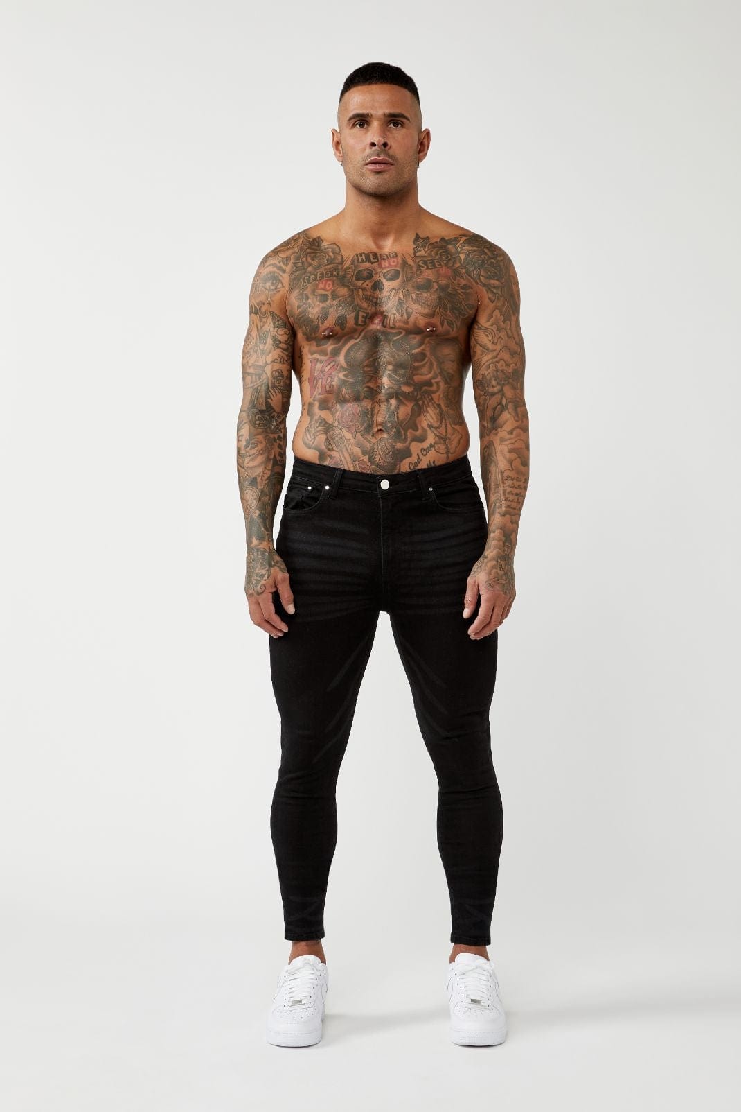 PREMIUM SPRAY-ON FIT JEANS - BLACK W/ WASH DETAILING