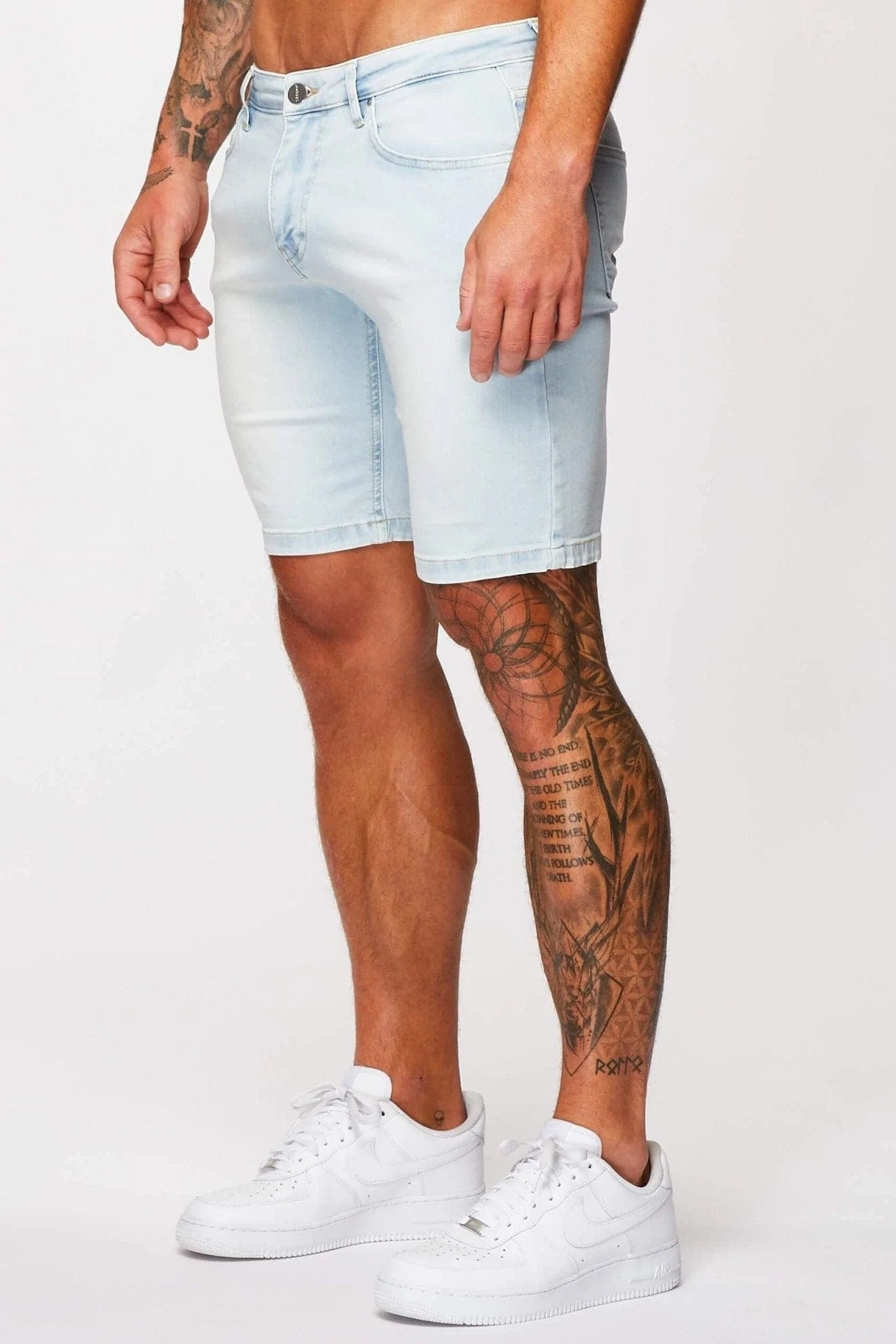 DENIM SHORT - PALE BLUE