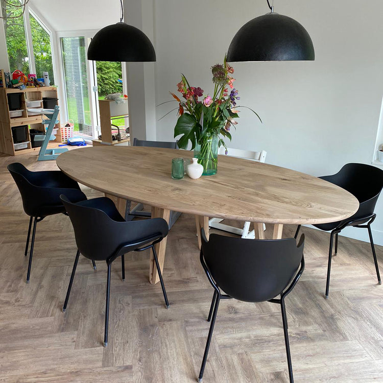 Beschietingen klant Een zekere Binthout | Ronde Ovale tafels van hout Speldtafel massief Hollands hout