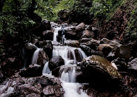 Long exposure photography opens the door to artistic expression. Skyvik shares insights on capturing dreamy landscapes, silky waterfalls, and mesmerizing light trails using your smartphone.