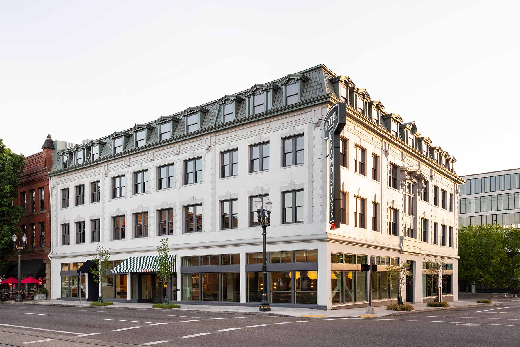 Building view of Grand Stark Hotel in Portland