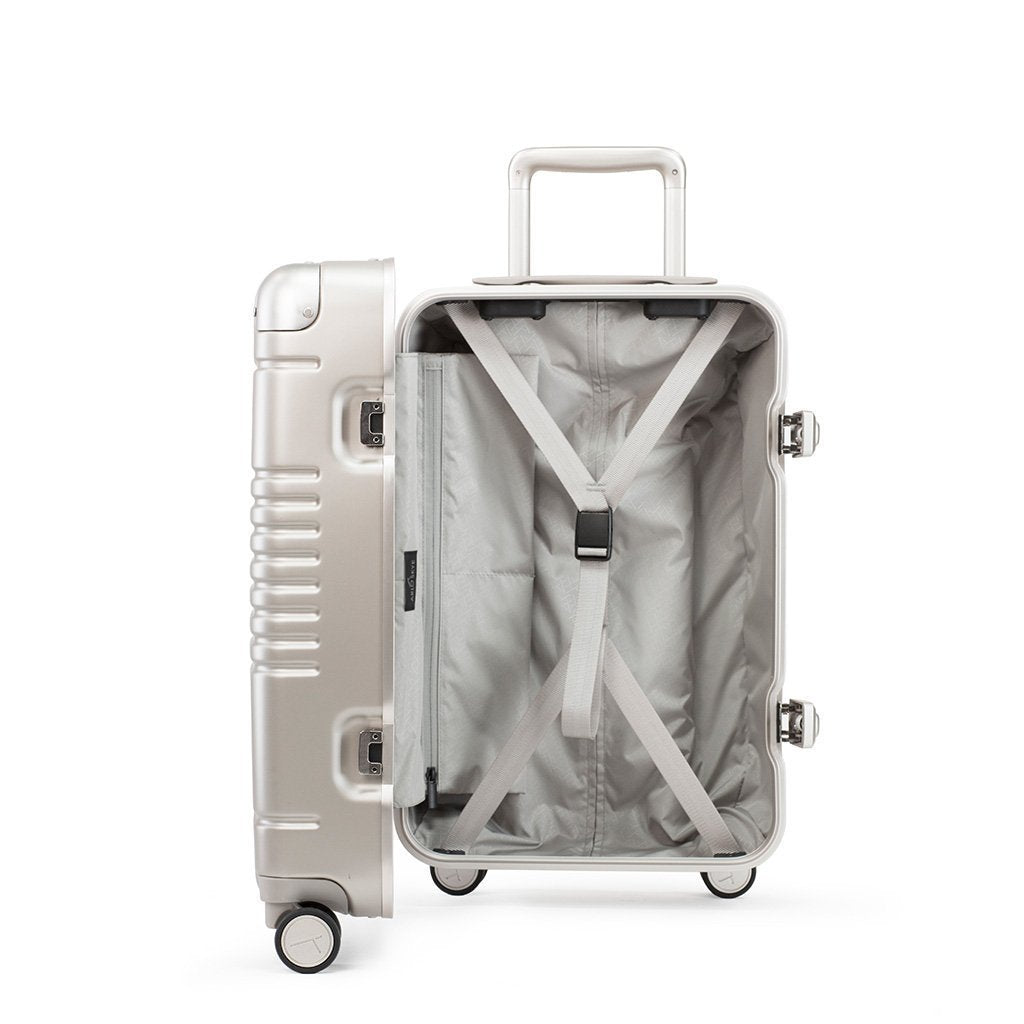 The Frame Carry-On - Arlo Skye