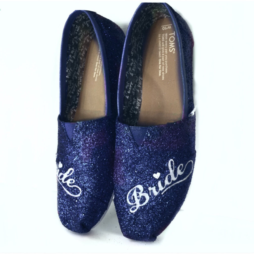 womens navy toms