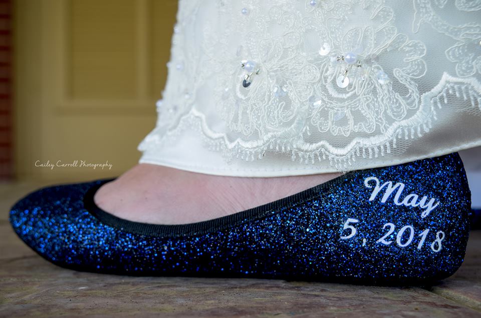 comfortable navy blue flats