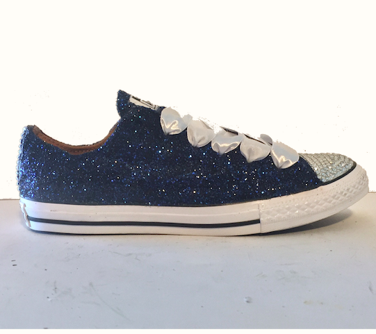 dark blue converse shoes