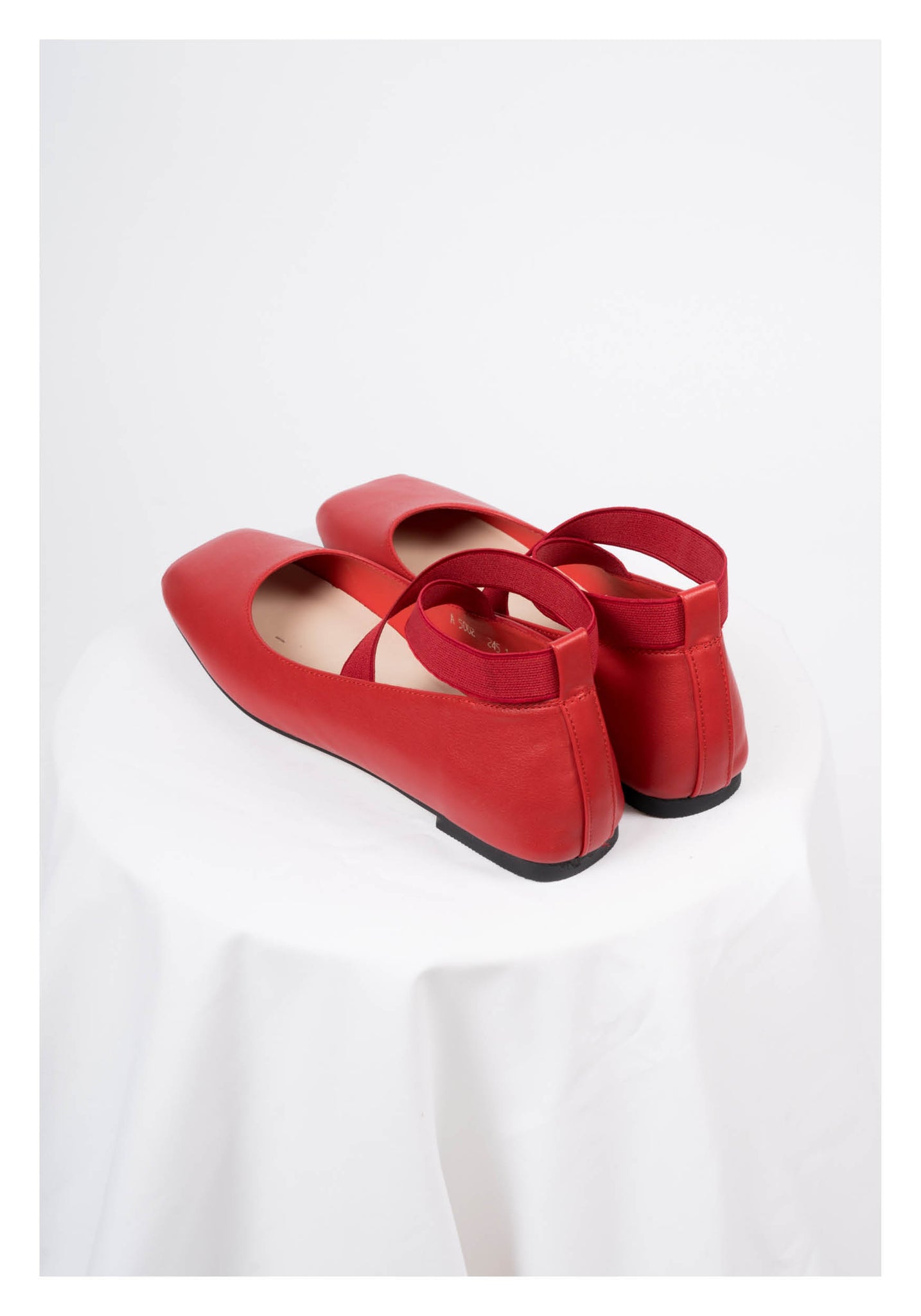 Square Toe Ballet Flats Red | WHOAMI 