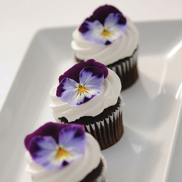 Edible Flowers on Cupcakes