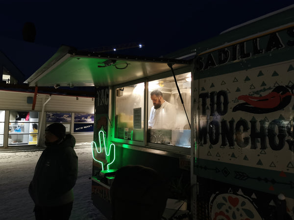 Chef Andreas Styrsell cooking in Tio Moncho's Mexican foodtruck in Longyearbyen Svalbard
