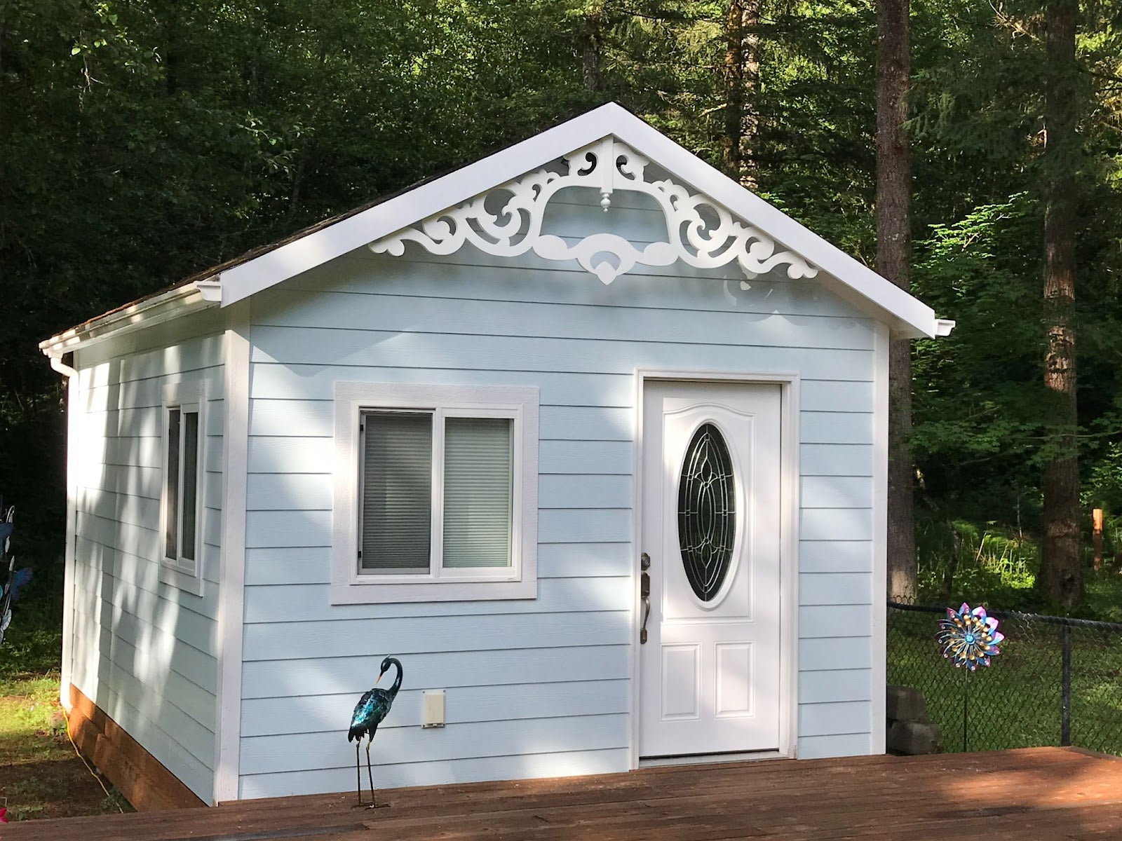 This GD622 gable bracket transforms an otherwise boring backyard shed.