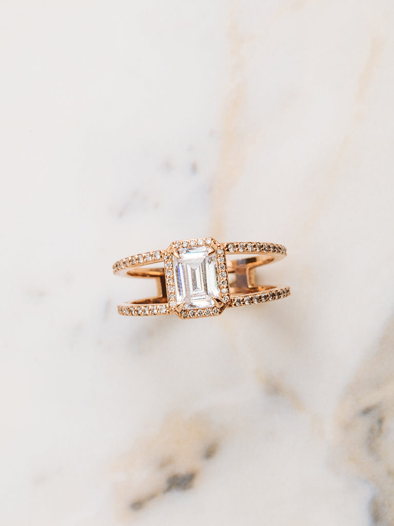 The Beatrix Ring Setting (Emerald Cut 