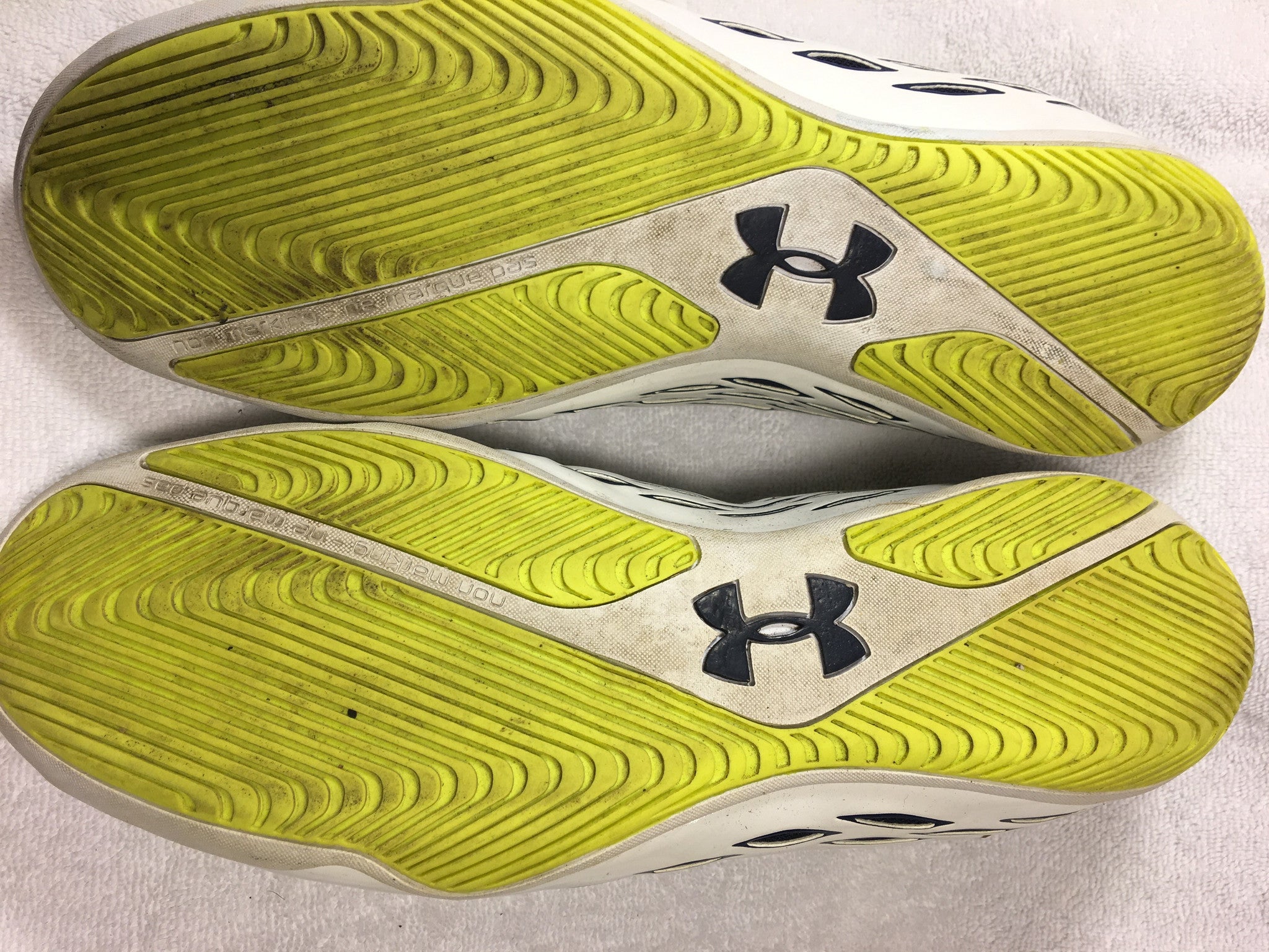 under armour indoor shoes