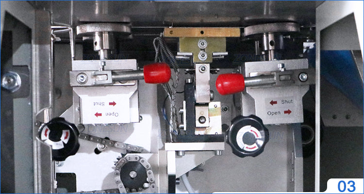 bottom sealing structure of horizontal flow packing machine