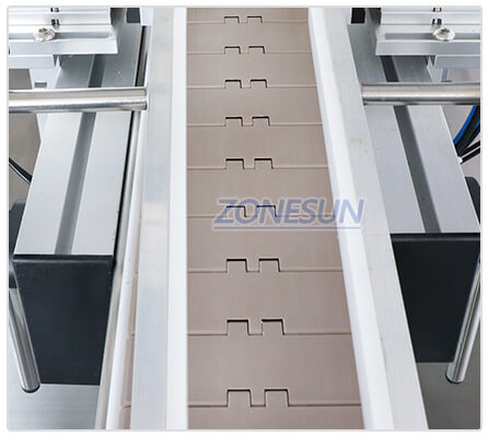 Conveyor Belt of Automatic Capping Machine With Cap Feeder