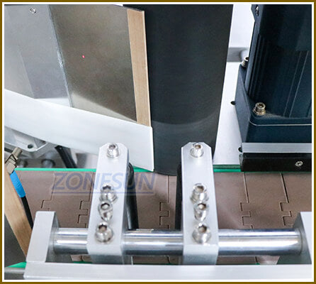 Labeling Structure of Flat & Round Bottle Labeling Machine