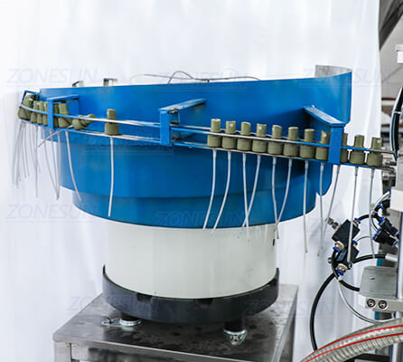 Alimentador de tampa vibratória de tigela da máquina de encher de preenchimento de monobloco ZS-AFC2