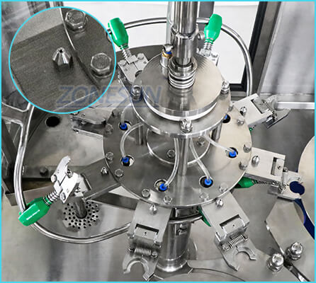 rinsing structure of mineral water packing machine