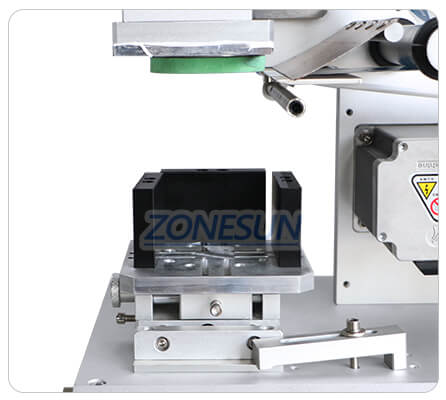 fixing mold of flat labeling machine