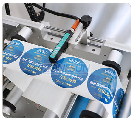 sensor of flat labeling machine