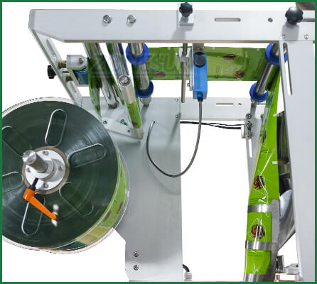 Estrutura de enrolamento de filme da máquina de embalagem de vffs de grânulos