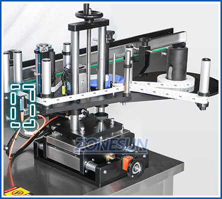 Label sensor of round bottle labeling machine