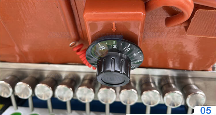 hopper temperature controller of ZS-CTF50 automatic gummies depositing machine with heating hopper