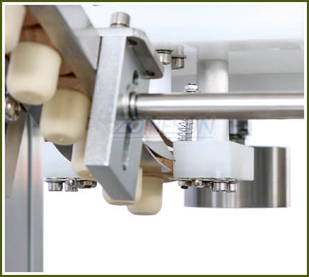 cork pressing structure of wine bottle filling capping labeling machine