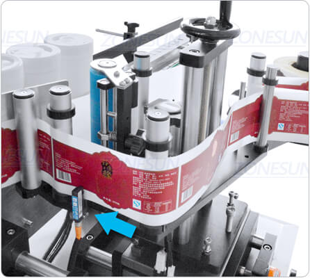 Label sensor of round bottle labeling machine