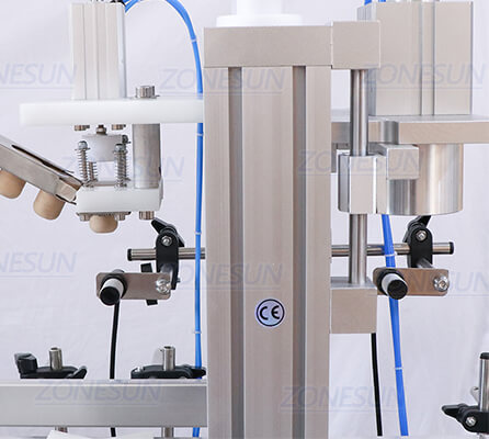 corking machine structure of tabletop liquor filling line