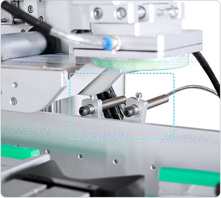 electric eye of tapered bucket labeling machine