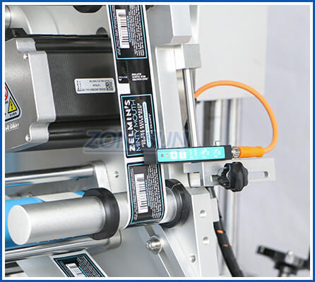 label sensor of three sides labeling machine