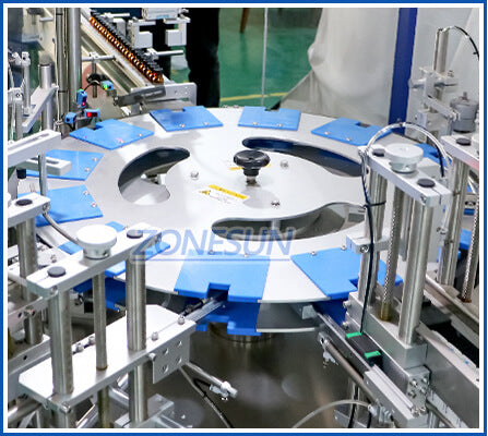rotary table of vertical cartoner