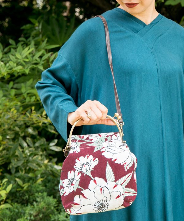 Convertible Floral GAMAGUCHI Clasp Bag