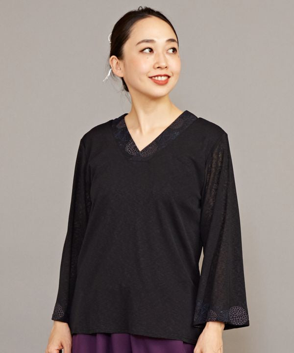 Kimono-like Neckline NAKAGI Top