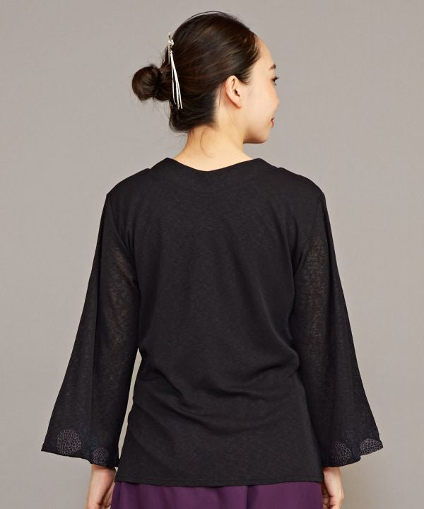 Kimono-like Neckline NAKAGI Top