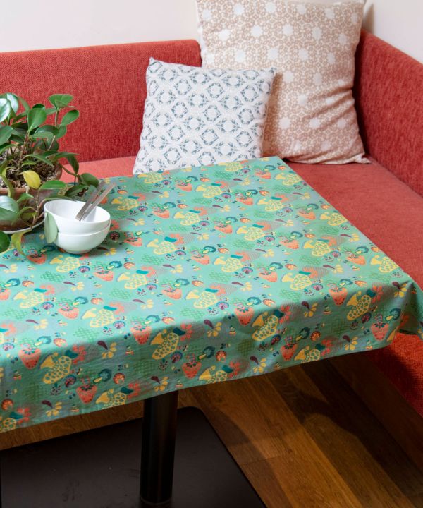 World Trip Table Cloth