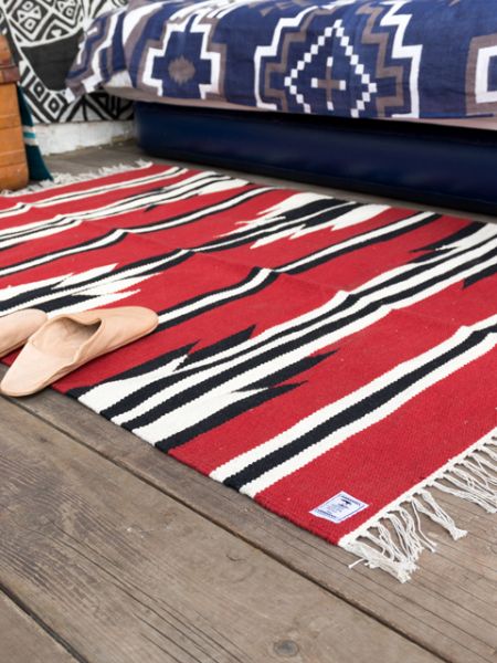 Hand Woven Navajo Pattern Rug - M