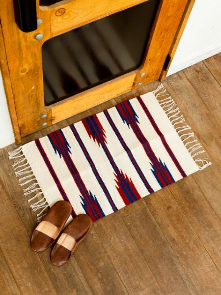 Hand Woven Navajo Pattern Rug - S