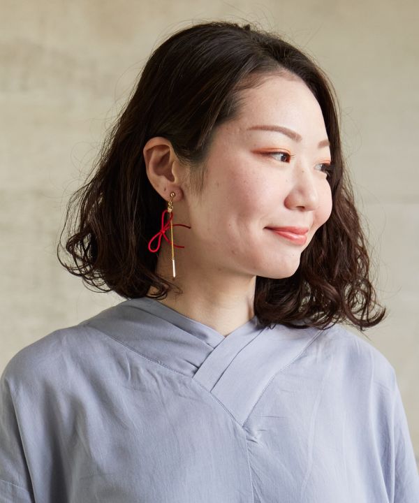 ENISHI - Magical Red Knot Clip Earrings