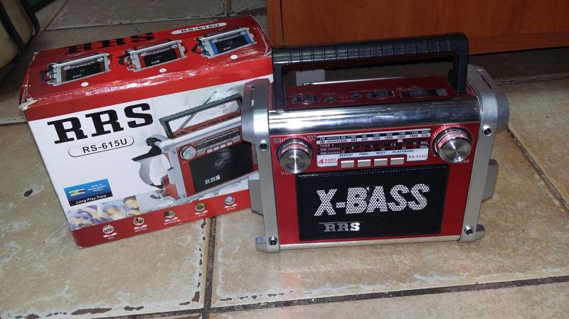 RRS X-BASS Radio for Mp3 Files / AM / FM / SW1 / SW2 with Flashlight