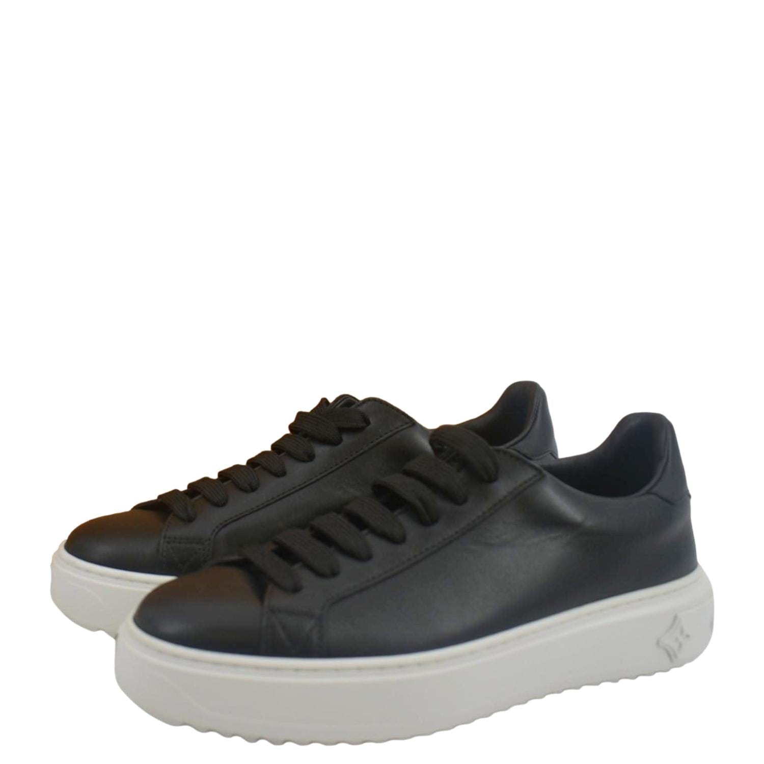 Louis Vuitton Time Out Leather Sneakers