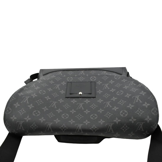 Voyager leather satchel Louis Vuitton Black in Leather - 35426491