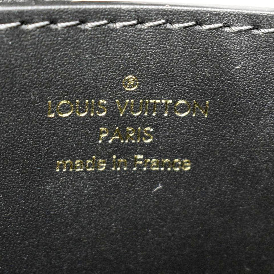 Louis Vuitton Tilsitt Monogram Reverse autres Toiles Monogram