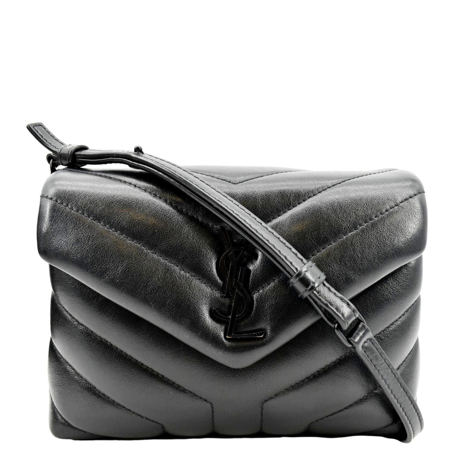 WHAT'S IN MY BAG: YSL Toy LouLou (black with black hardware) Fall