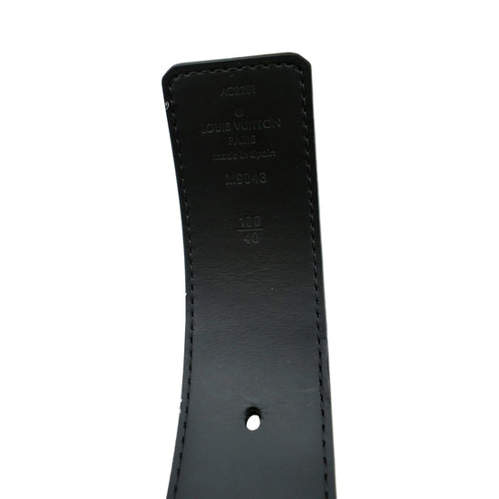 Louis Vuitton belt in black leather and LV silver initials in very good  condition! ref.107121 - Joli Closet