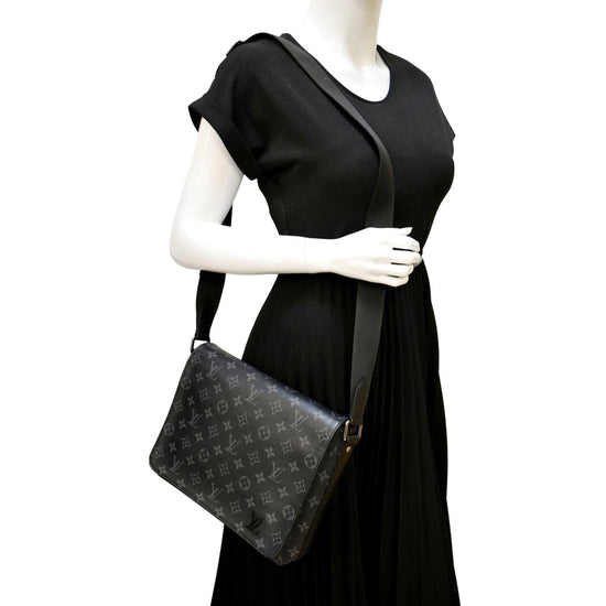 LOUIS VUITTON Shoulder Bag M44000 District PM Monogram Eclipse Black m –