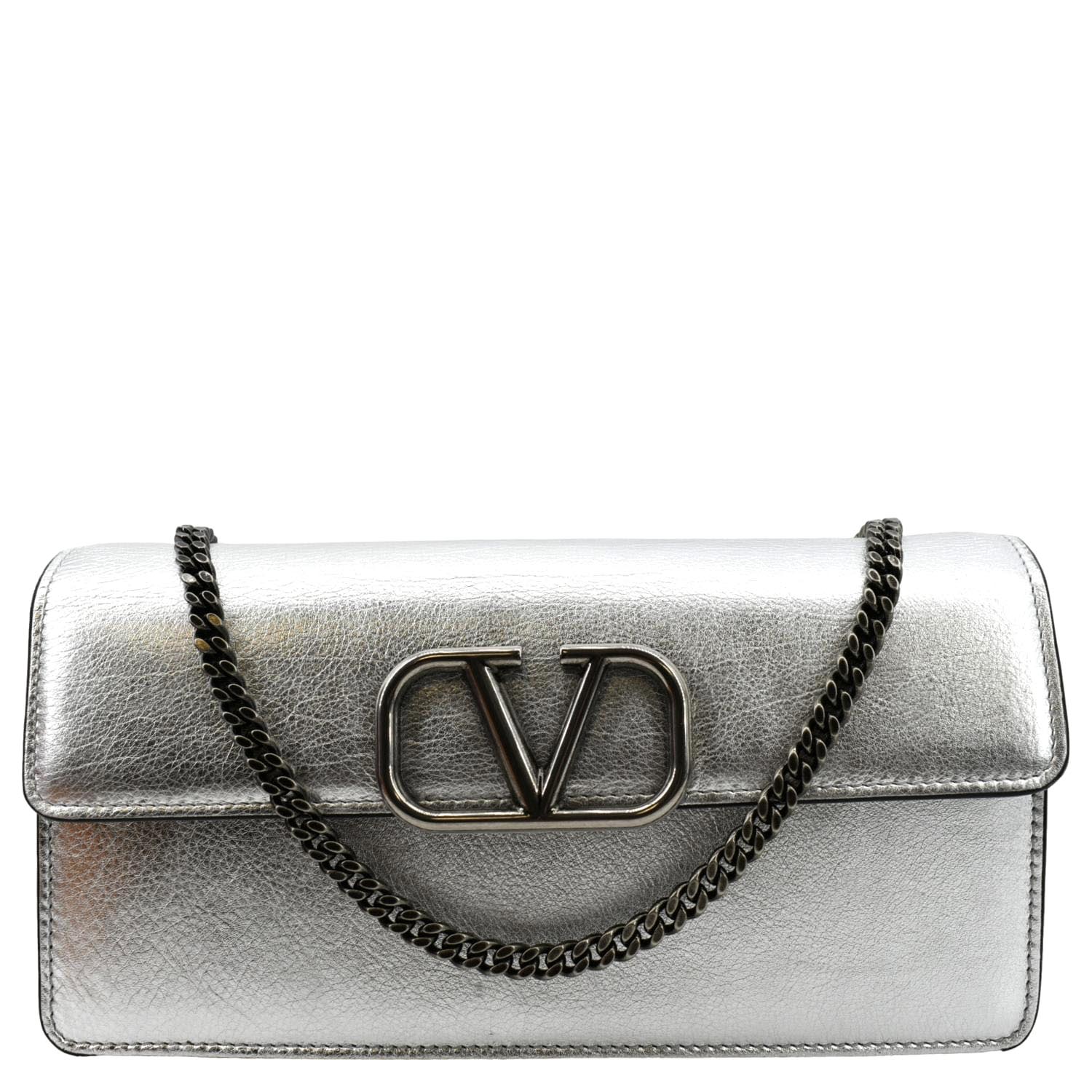 Vlogo Signature Leather Wallet on Chain