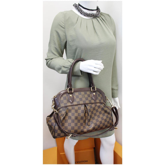 Louis Vuitton - Authenticated Trevi Handbag - Leather Brown Plain for Women, Good Condition