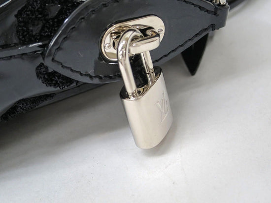 Louis Vuitton Matte Black Lock and Key (SHF-20507) – LuxeDH