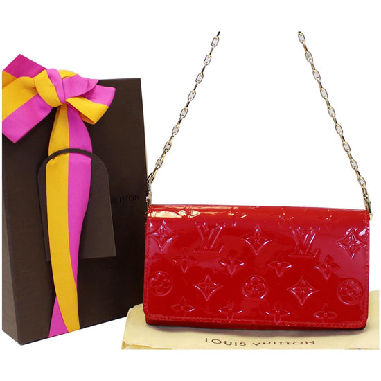 Louis Vuitton Monogram Vernis Sarah Chain Wallet (SHG-lZG0q8) – LuxeDH